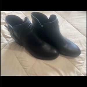 Avenue Brand size 11 booties, worn once!